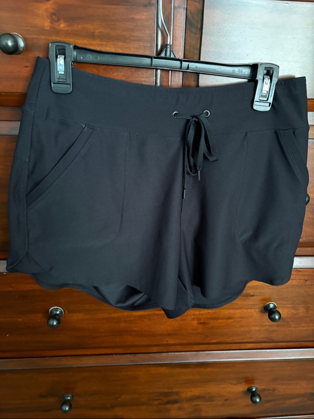 tek gear Women's Black Athletic Drawstring Shorts 4 in